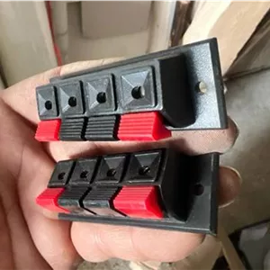 سیم گیر بلندگو ژاپن حک شده روی بدنه تعداد