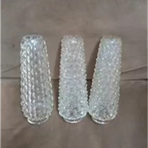 سه عدد حبابی چراغ توضیحات دارد