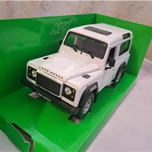 ماکت لندرور دیفندر ویلی
