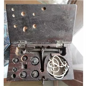 ترازوی زرگری کوچک قاجاری عمل هاشم