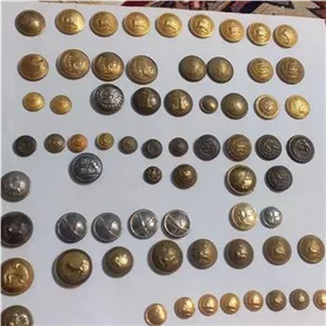 مجموعه 67 عددی از دکمه های ارزشمند
