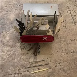 چاقوی ویکتورینوکس اصلی 41 کاره victorinox