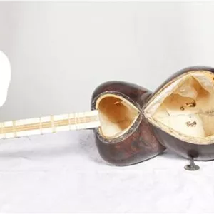 تار شکسته با مهر چراغی طبق عکس و توضیحات