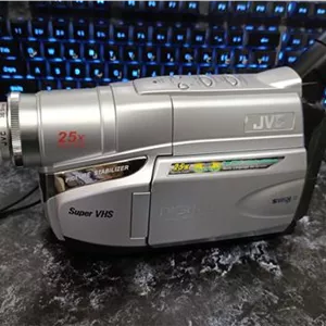دوربین قدیم JVC