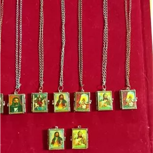 9عدد جا قرآنی گردن آویز دهه 60(نوستالژیک)