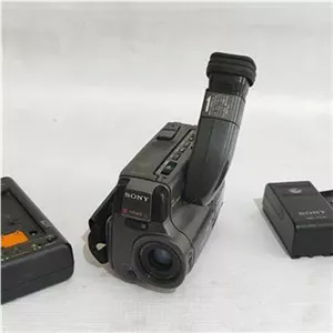 دوربین فیلم برداری سونی مدل sony ccd-tr 205