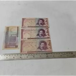 تعداد 4عدد اسکناس 100 ریالی مدرس
