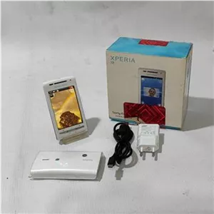 گوشی موبایل سونی اریکسون XPERIA X8
