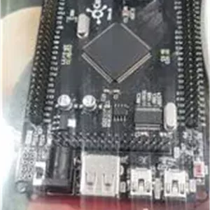 فروش برد برنامه نویسی STM32 همراه با پروگرامر