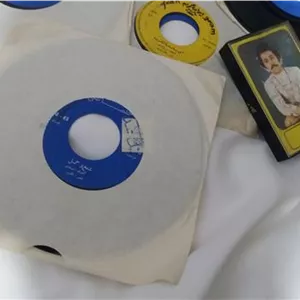 صفحه گرام پوران اکبند اسلیو (کاور) کاهی توضیحات