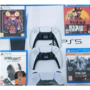 PS5 کپی خور به همراه 4 سی دی بازی