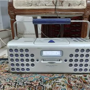 رادیو و سی دی کنوود