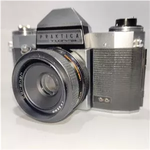 دوربین 35mm پراکتیکا نووا و لنز 55mm