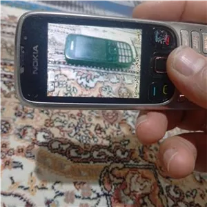 یک عدد نوکیا 6303