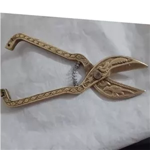 قیچی تمام برنجی قابل استفاده و دکوری بسیار زیبا