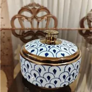 شکلات خوری قلم آبی لب طلایی 