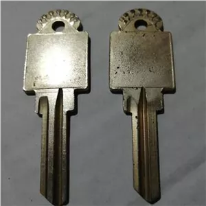 یکعدد سوئیچ خام رولز رویس برنجی دهه 60
