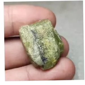 سنگ درشت 13 گرمی زبرجد معدنی پاکستانی