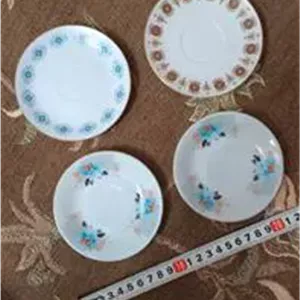 نعلبکی قدیمی 4 عددی (طبق عکس)