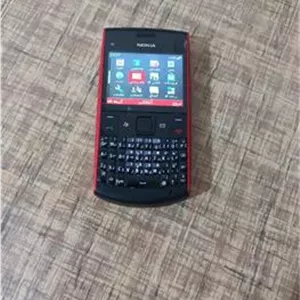 گوشی نوکیا مدل x2 درحدنومثل اکبنده