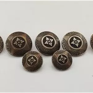 7 عدد دکمه فلزی قدیمی