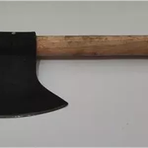 تبر دستساز قدیمی