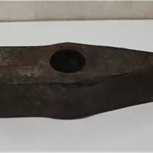 پتک فولادی بزرگ و بیش از 7 کیلو وزن