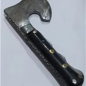 تبر دستساز دسته از جنس شاخ بزکوهی جوندار
