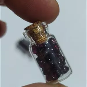سنگ های کوچک یاقوت سیلان اصل و معدنی