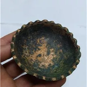 کاسه پرشالی یا روشوردان مسی قاجاری کنگره دار