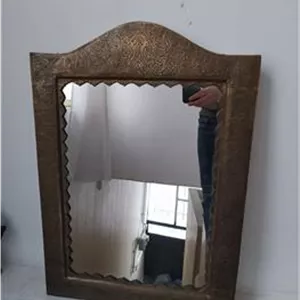 آینه  قدیمی مسی قلم زنی فاخر قدمت پهلوی