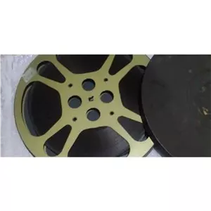 2فیلم مستند16mm در یک حلقه فلزی