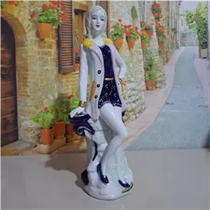 مجسمه بانو چینی وارداتی نو سالم کادویی خاص