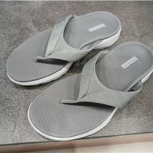 دمپایی انگشتی زنانه برند SKECHERS اروپایی