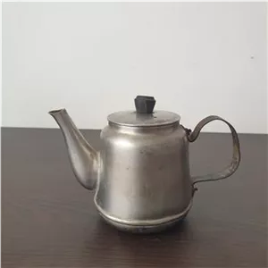 قوری قدیمی استیل