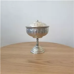 قندان برنجی روکش کروم باقلم زنی هخامنشی