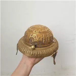 خاویار خوری قدیمی برنجی قلم زنی سایز نسبتا بزرگ 