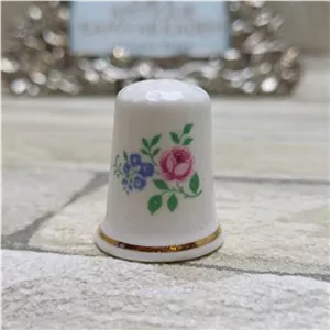 انگشتانه با طرح گل سرخی بریتانیایی