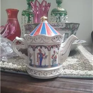 قوری قدیمی انگلیسی کلاسیک ومارکدار