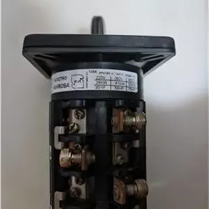 کلید گردان کهربا الکتریک