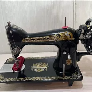 چرخ خیاطی قدیمی سینگر کمیاب
