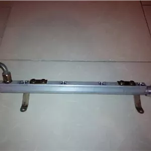 ریل سوخت پیکان