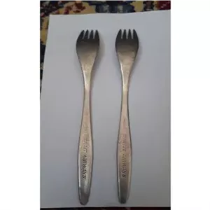 2 چنگال فوق نایاب هواپیمایی کویت طبق توضیح