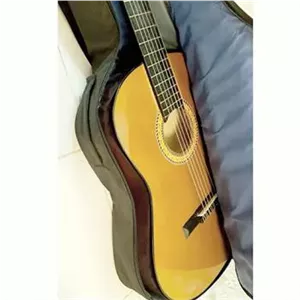 گیتار کلاسیک سی 70