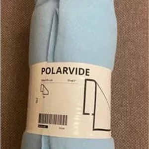 پتو مسافرتی ایکیا مدل POLARVIDE رنگ آبی روشن