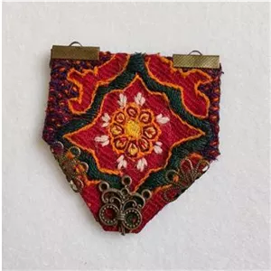 آویز پته دوزی 