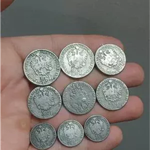 تعدادی دکمه قدیمی خارجی