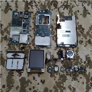 دو عدد برد و قطعات گوشی k800 و htc جهت بازیافت