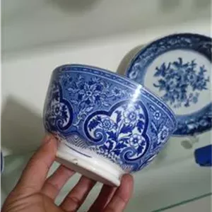 کاسه قلم ابی انگلیس لندن مویی داره