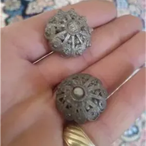 یک جفت دکمه دست ساز قاجاری ملیله ورشو